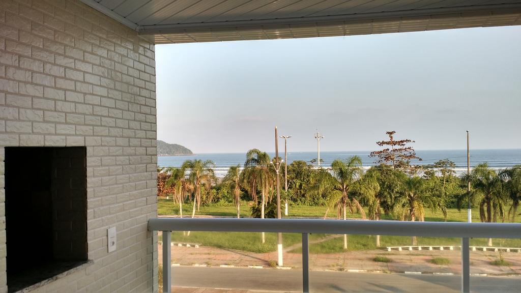 Indaia Apartamento De Frente Ao Mar Apartment เบอร์ทีโอกา ภายนอก รูปภาพ
